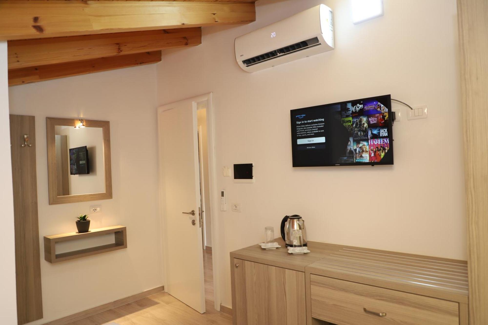 Guesthouse Kazazi Berat Exterior foto