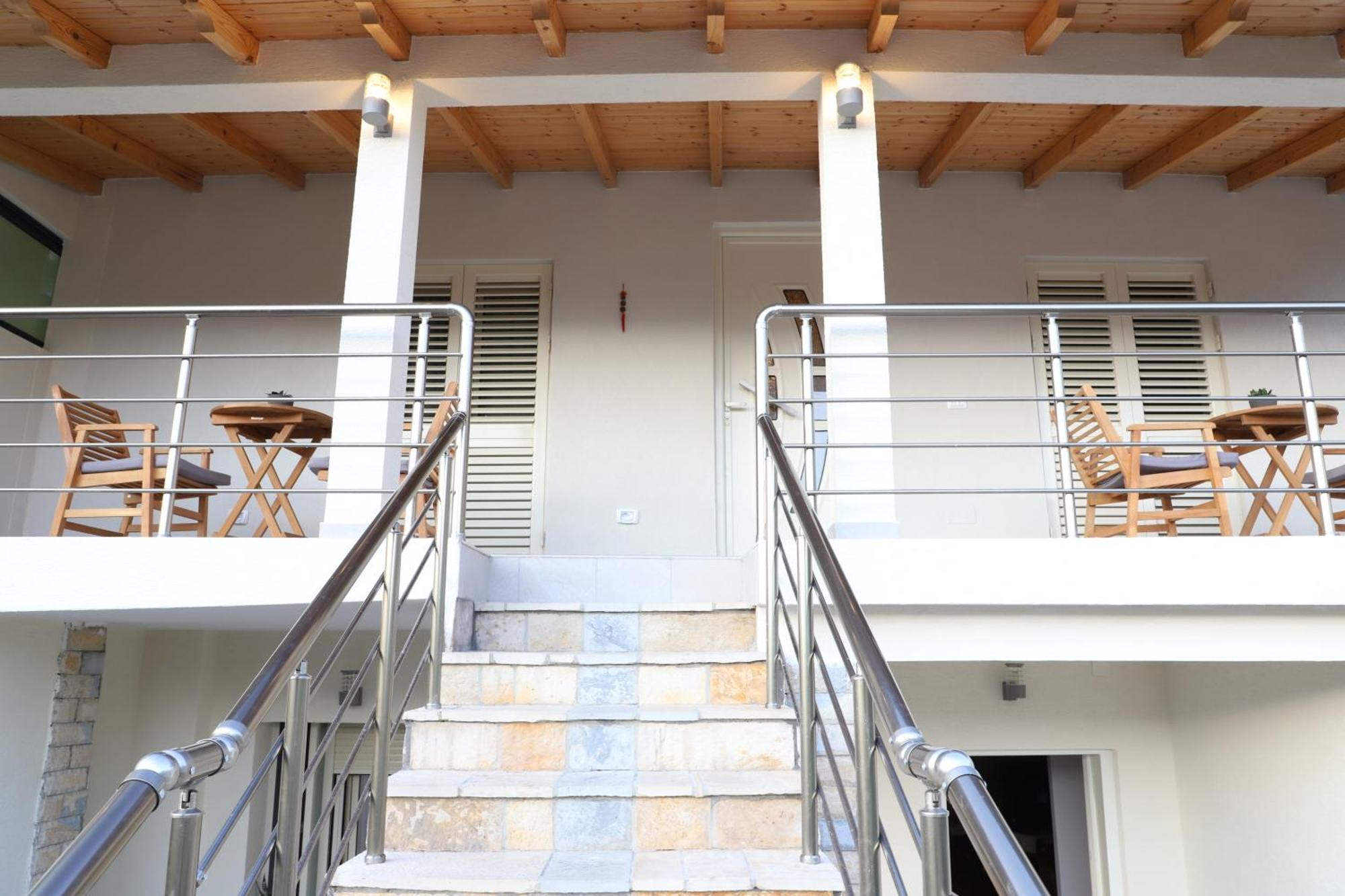 Guesthouse Kazazi Berat Exterior foto